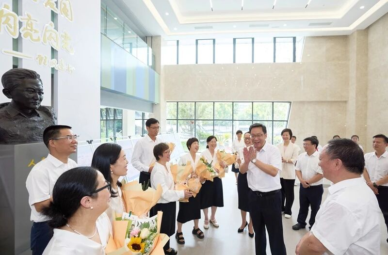 市领导开展教师节走访慰问 恪守立德树人初心 牢记培根铸魂使命 为建设浙江中西部教育中心作出更大贡献